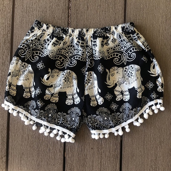 Pants - Elephant Cotton Shorts Black and White